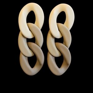 NWT - Cream and Tan Link Earrings